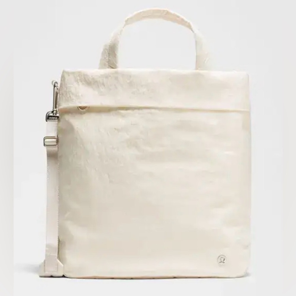Lululemon On My Level Tote Bag 20L